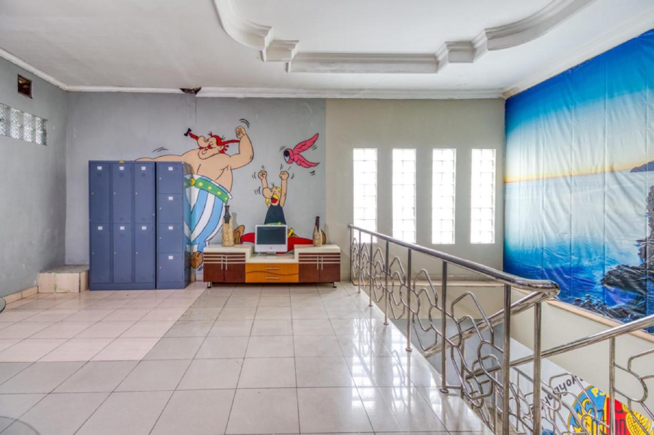 Reddoorz Hostel Near Stadion Mandala Krida Yogya Γιογκιακάρτα Εξωτερικό φωτογραφία